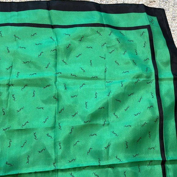 Authentic YSL silk scarf - Picture 7 of 10